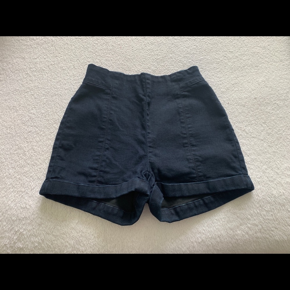 Cooperative high rise shorts